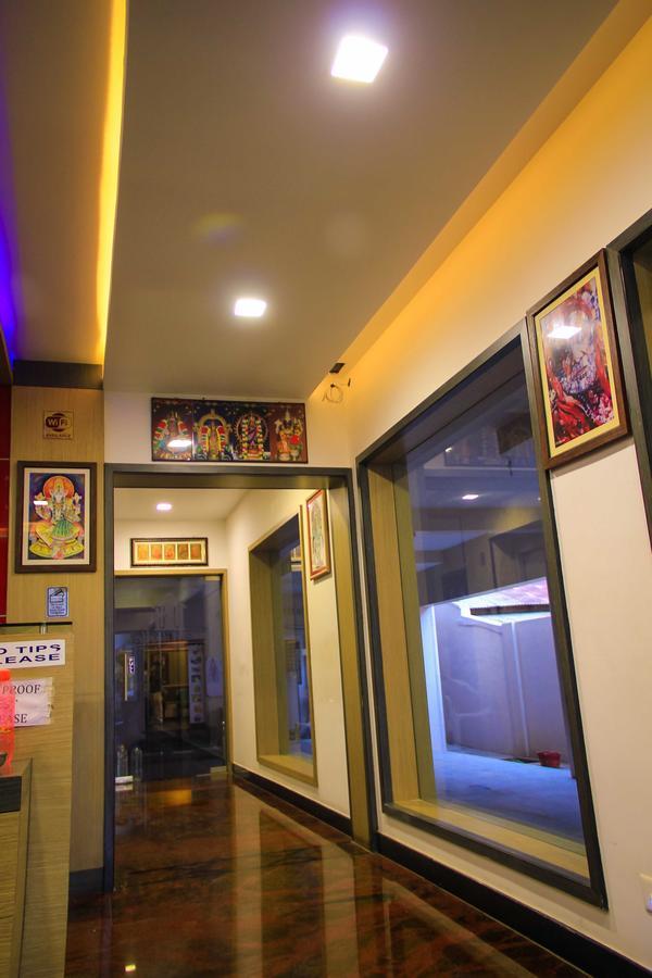 Hotel Sri Hayagriva Tiruchirappalli Ngoại thất bức ảnh